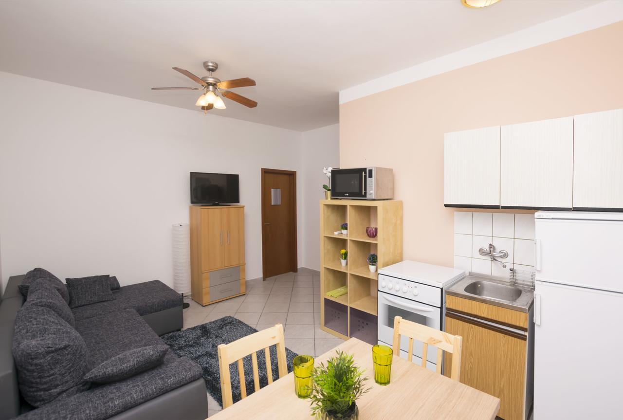 Apartments Katarina Пировац Экстерьер фото